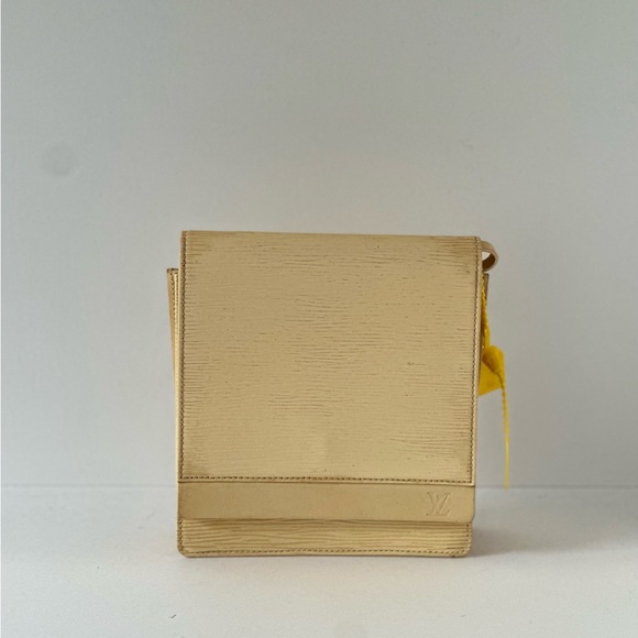 Louis Vuitton Lemon Drop Mini Epi - Picture 4 of 16